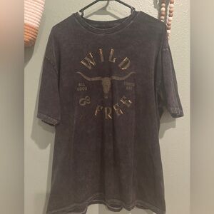 Wild & Free Graphic T-Shirt Size XL